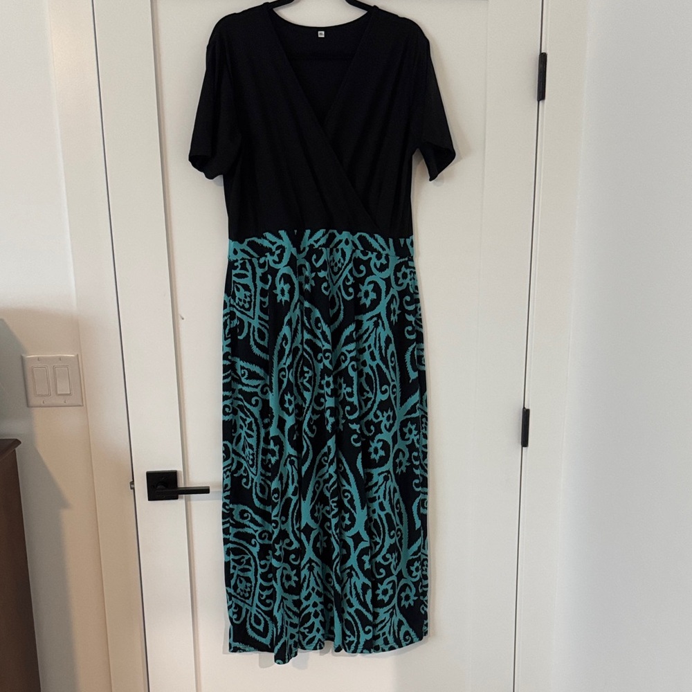 Black & Teal Patterned Wrap-Style Women's Dress
